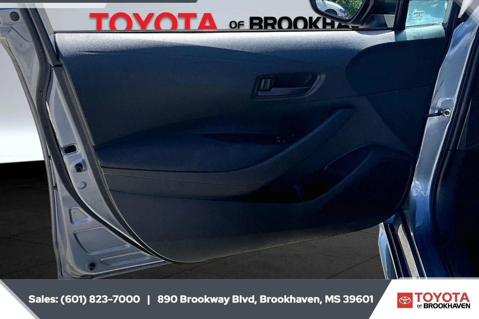 Used 2023 Celestite Toyota LE image 17