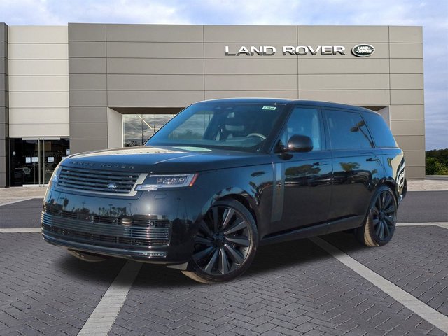 2026 Land Rover Range Rover SV