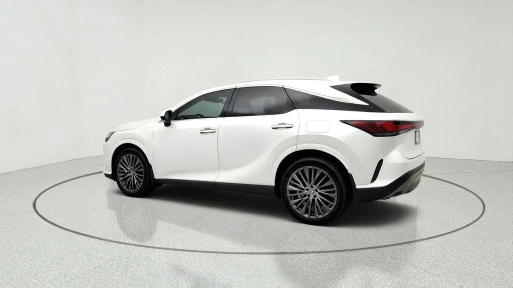 Used 2023 Eminent White Pearl Lexus RX 350h Luxury AWD w/ Mark Levinson Audio & LED Headlamps image 7