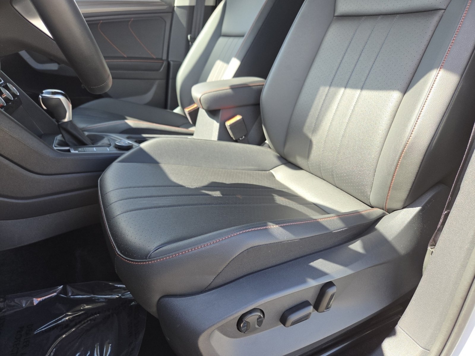 2024 Volkswagen Tiguan Wolfsburg Edition - Photo 27