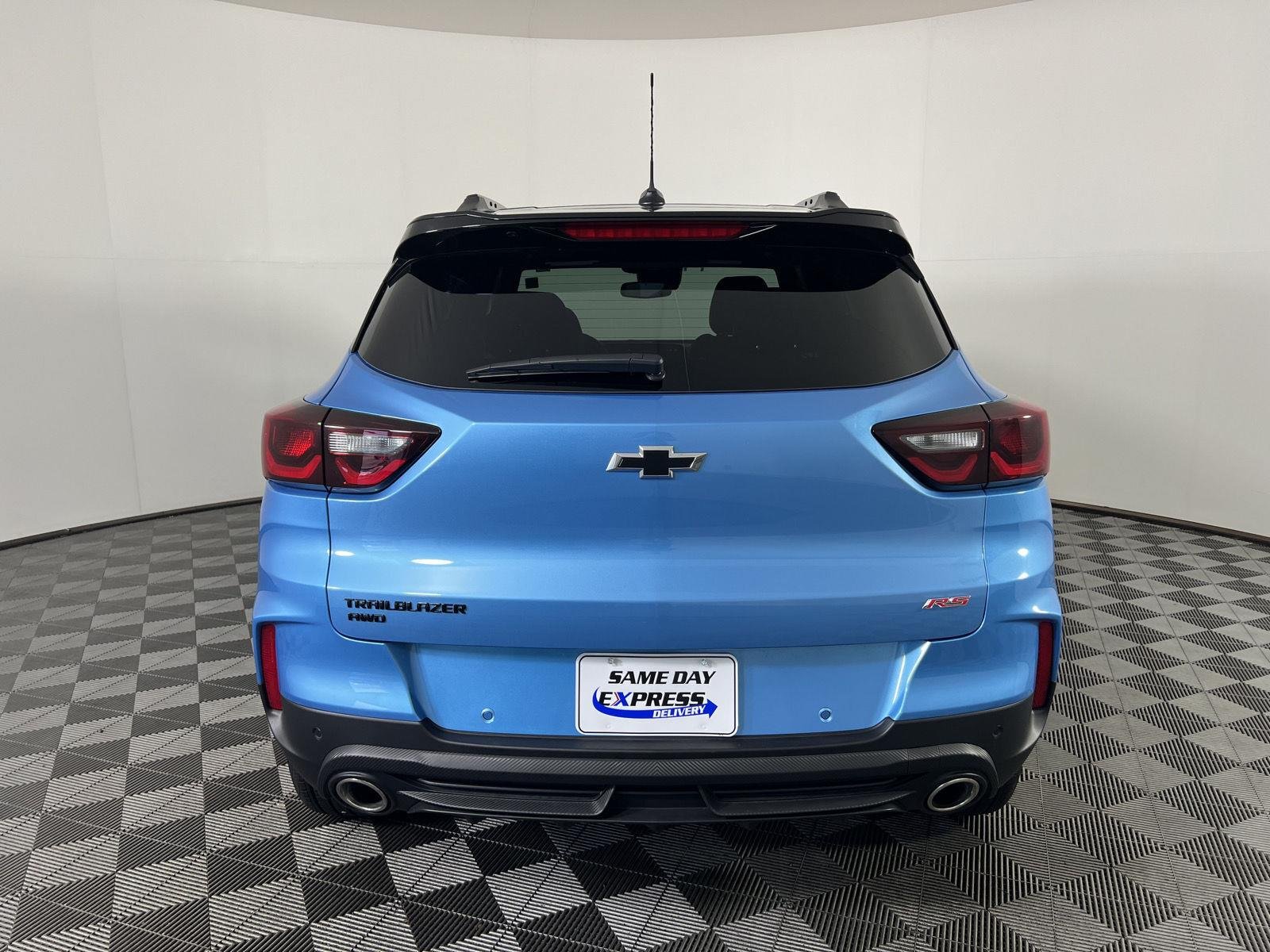 Used 2026 Marina Blue Metallic Chevrolet RS image 27