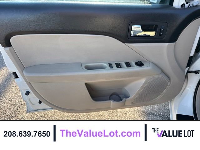 Used 2008 White Ford S image 9
