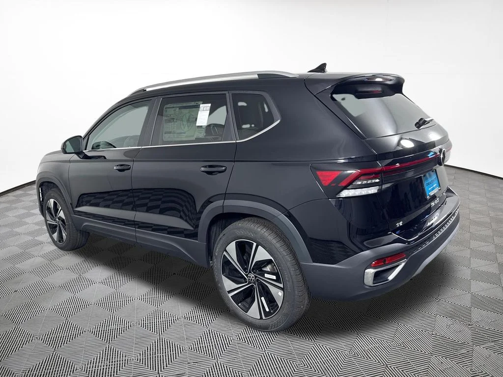 New 2026 Black Volkswagen 1.5T SE image 12