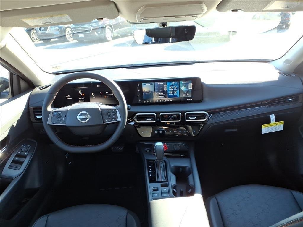 New 2026 Aspen White TriCoat / Super Black Two-tone Nissan SR image 22
