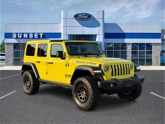 Used 2022 High Velocity Clearcoat Jeep  image 1