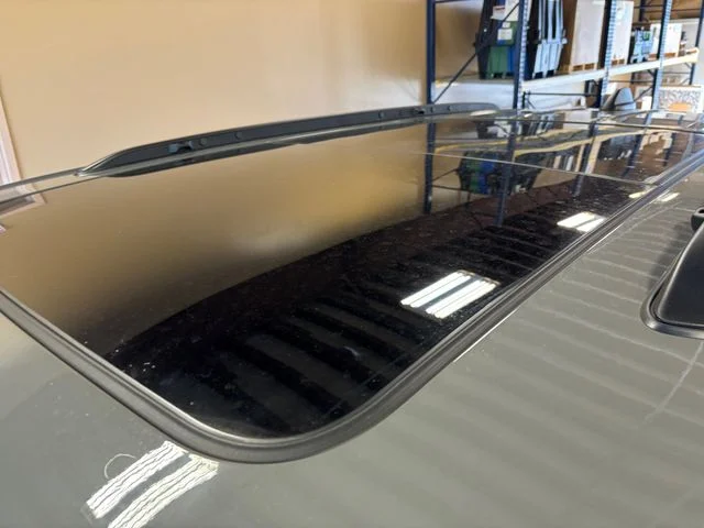 New 2027 Gray Jeep Limited image 17