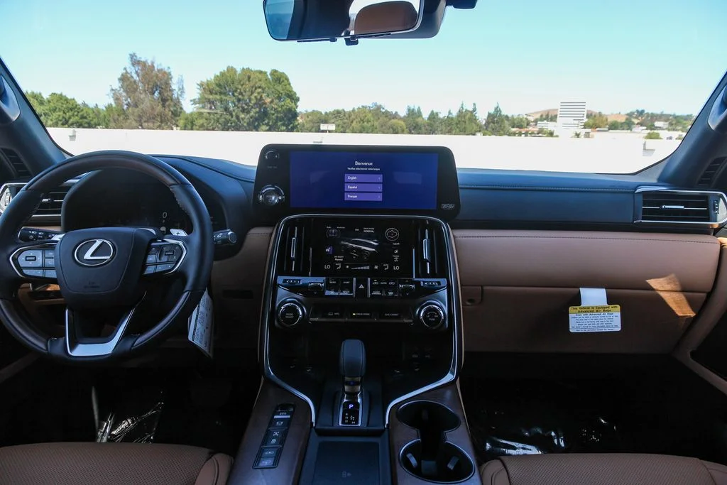 2026 Lexus LX 700h Luxury - Photo 10