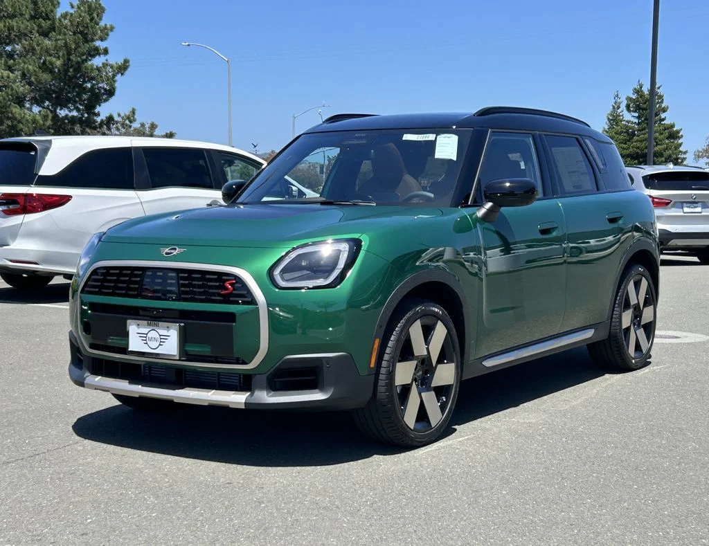2027 MINI Countryman's photo