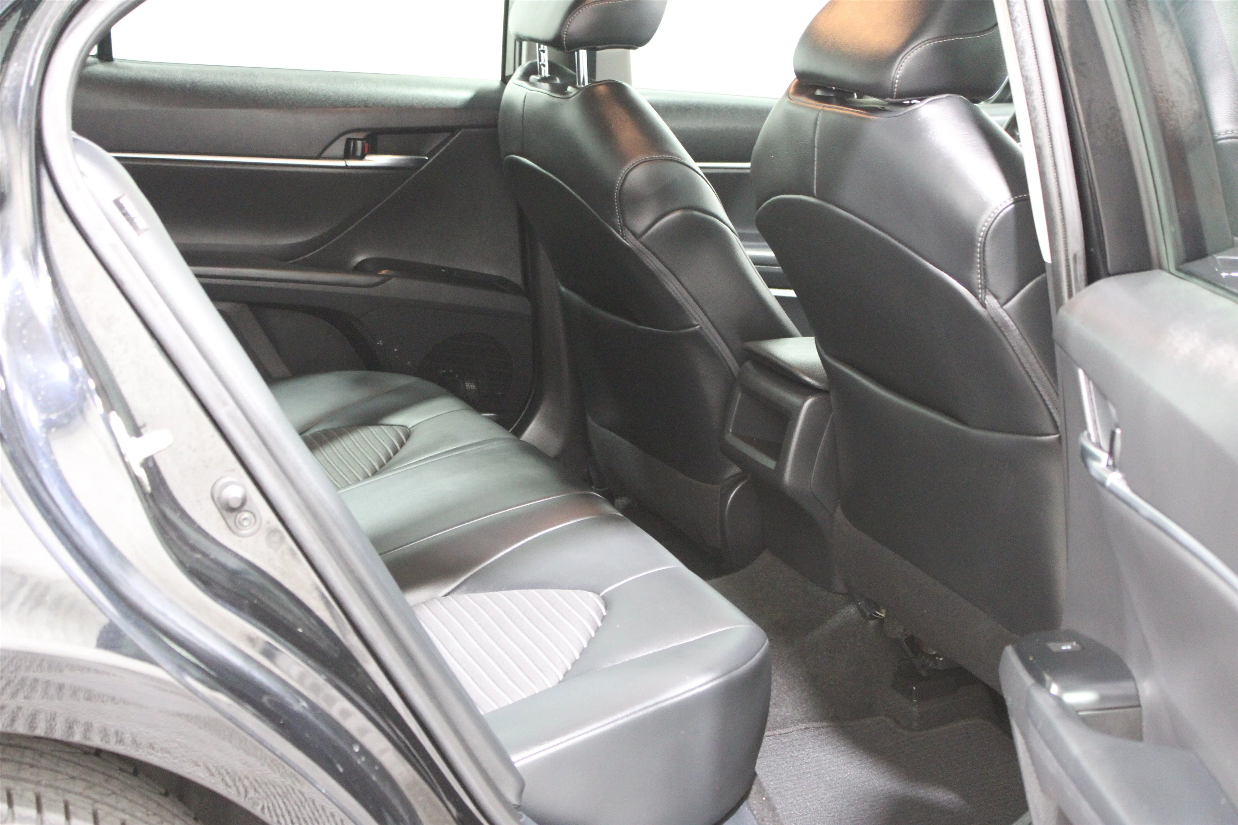 Used 2020 Midnight Black Metallic Toyota SE Nightshade image 23