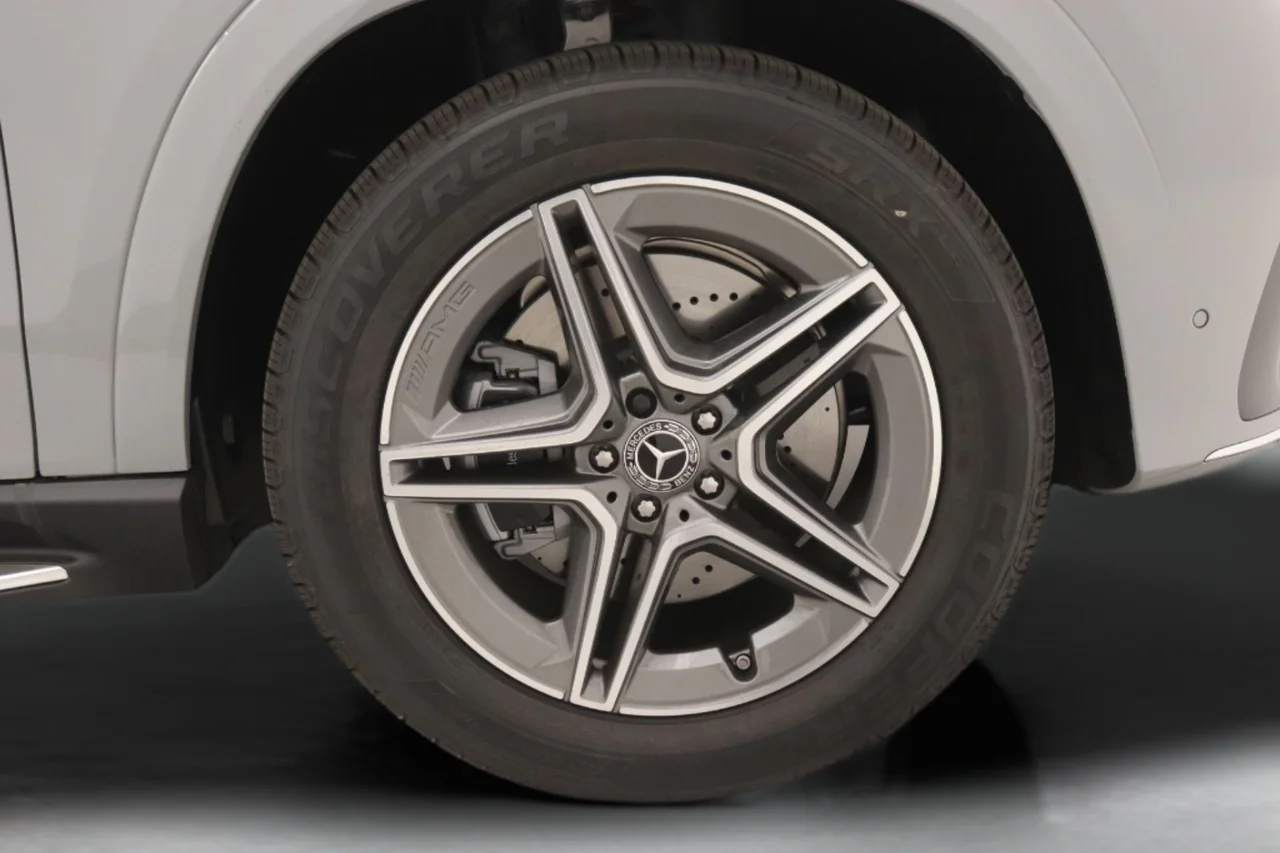 New 2026 MANUFAKTUR Alpine Grey Mercedes-Benz 450 4MATIC® image 10