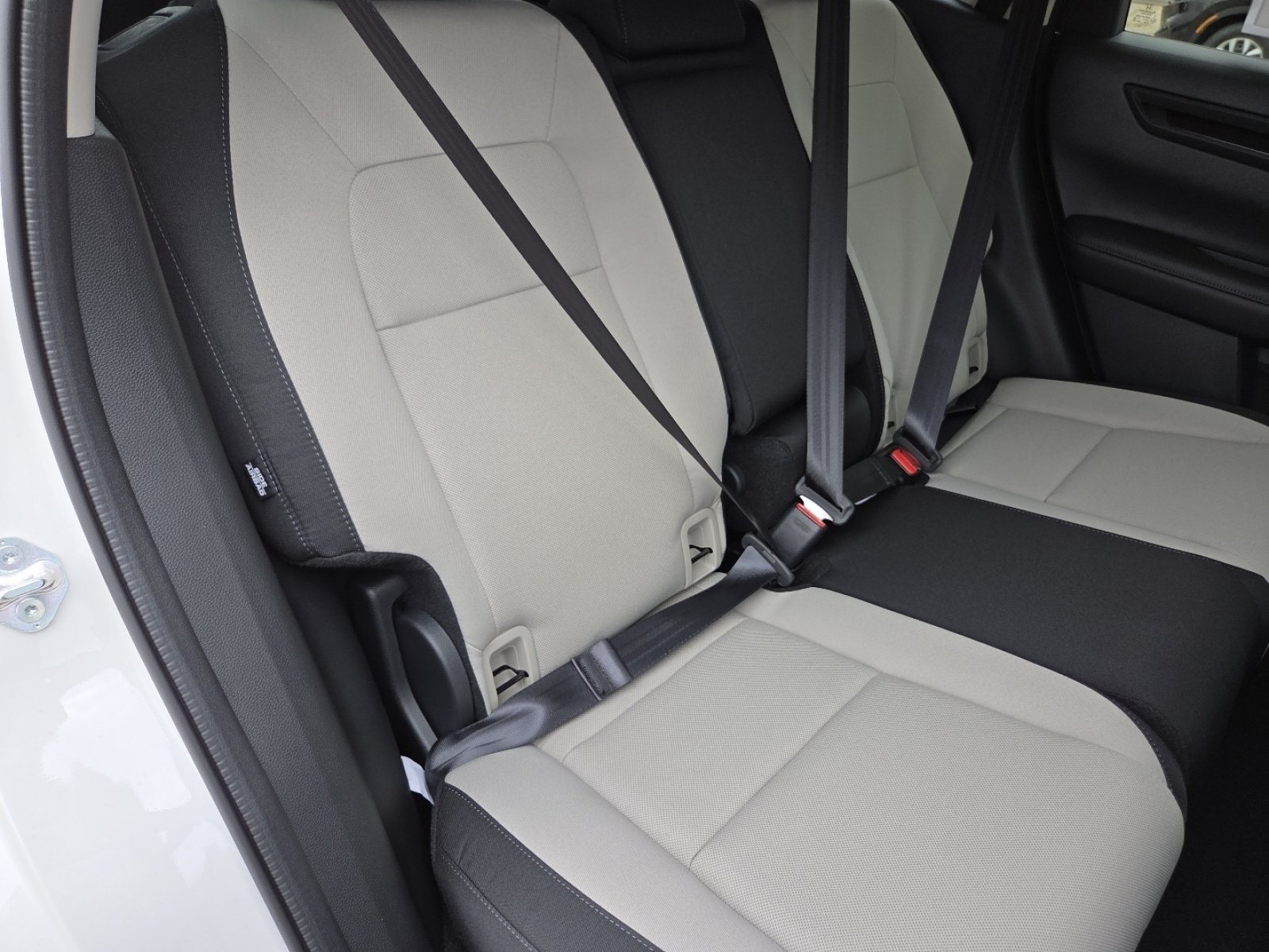 New 2026 Platinum White Pearl Honda LX image 21