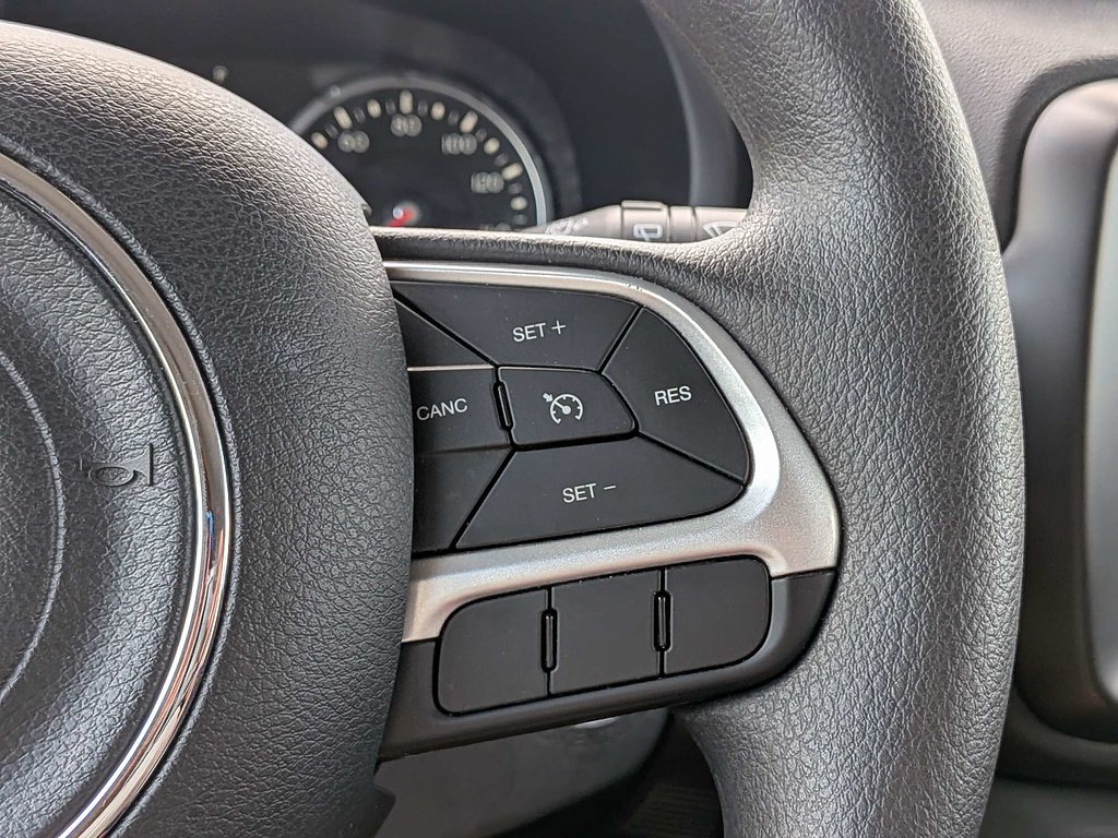 2023 Jeep Renegade Latitude - Photo 31