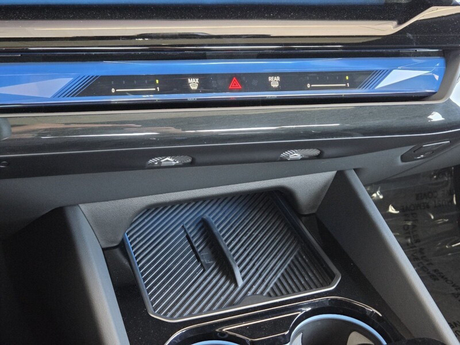 2025 BMW i5 M60 - Photo 32