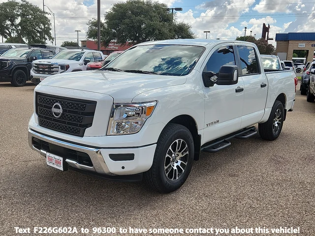 2024 Nissan Titan SV