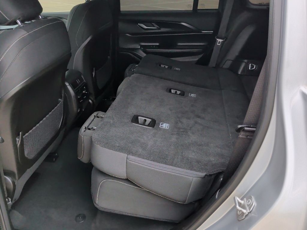Used 2025 Silver Jeep Laredo image 38