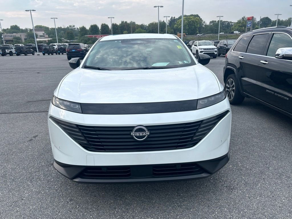 Used 2025 White Nissan SV image 2