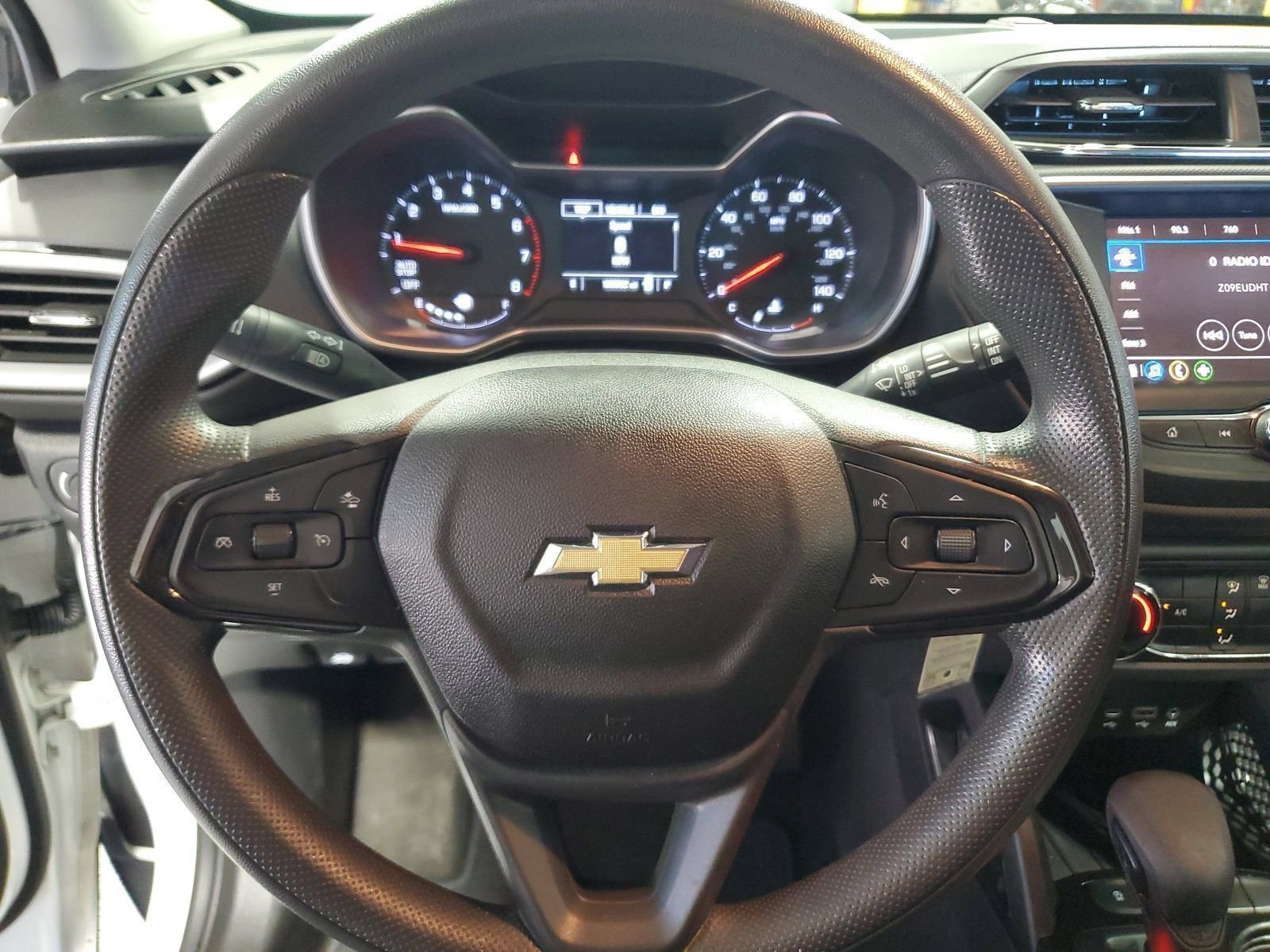 Used 2022 White Chevrolet LS image 16