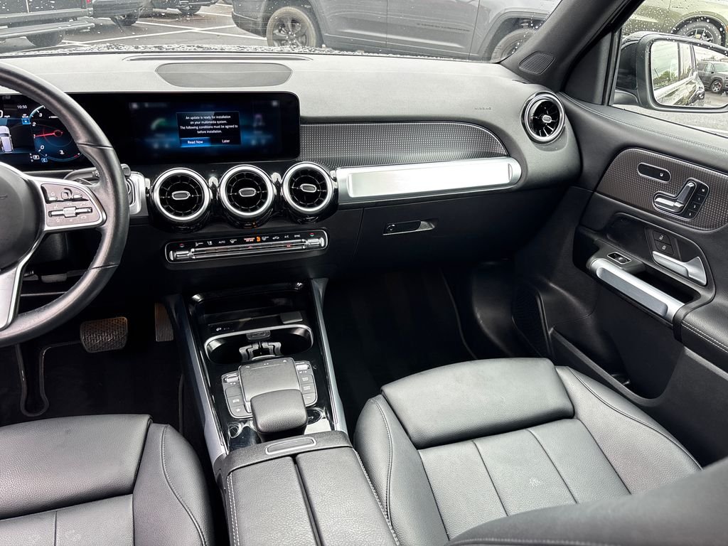 Used 2023 White Mercedes-Benz GLB 250 image 11