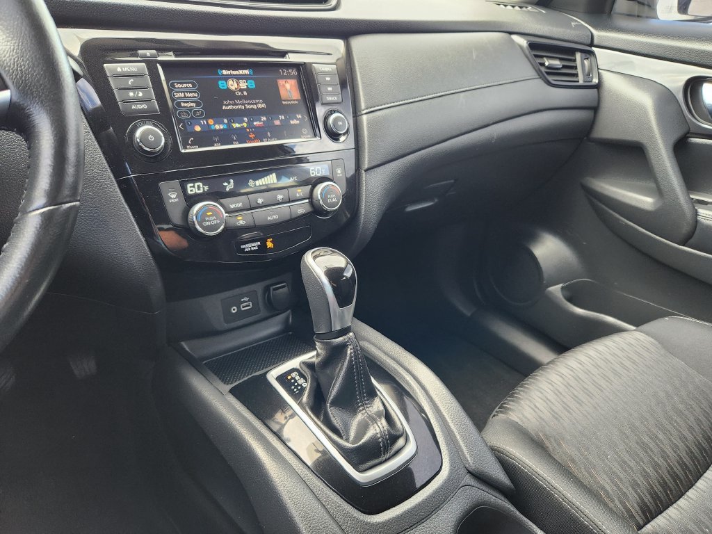 Used 2018 White Nissan SV image 15