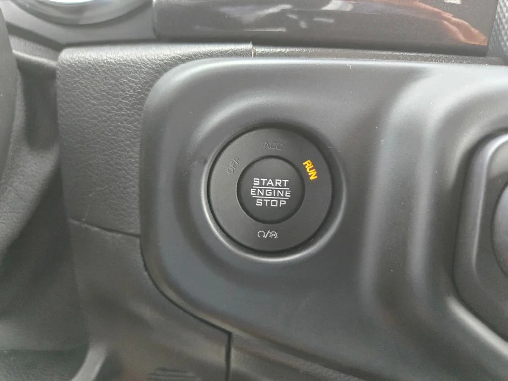 Certified Used 2021 Baja Yellow Clearcoat Jeep Unlimited Sport Altitude image 22
