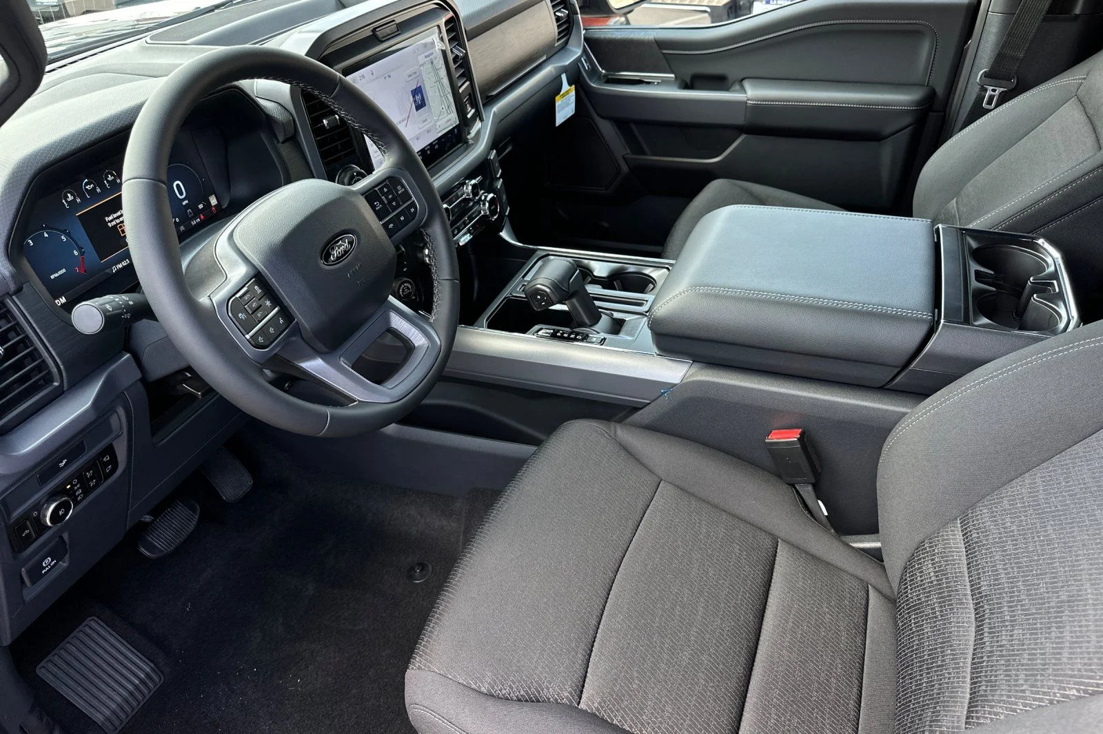 New 2026 Carbonized Gray Metallic Ford XLT image 9