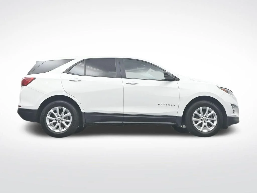 Used 2021 Summit White Chevrolet LS image 43