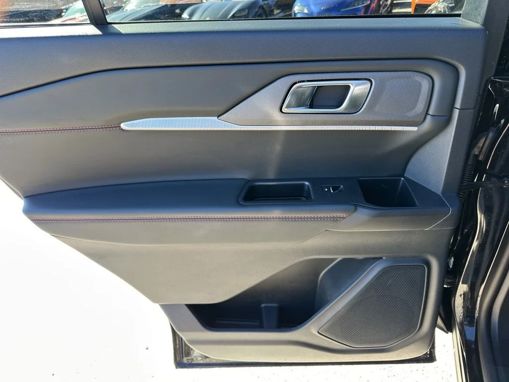 Used 2025 Black Ford ST-Line image 29