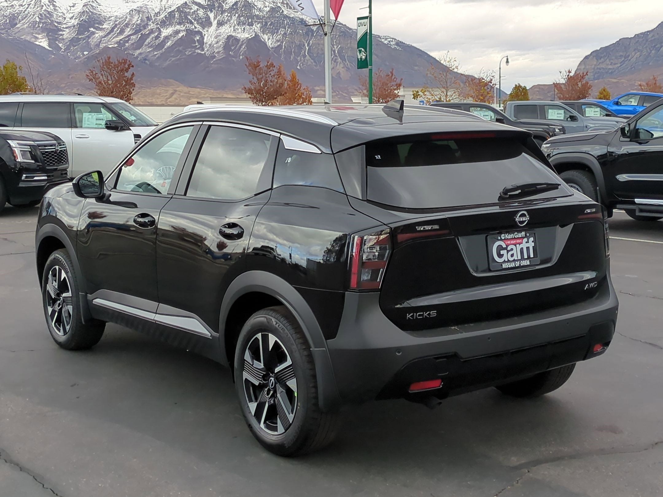 New 2026 Super Black Nissan SV image 5
