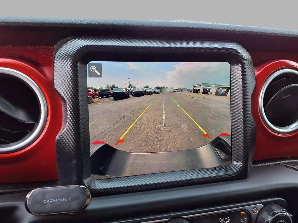Certified Used 2020 Gray Jeep Rubicon image 6