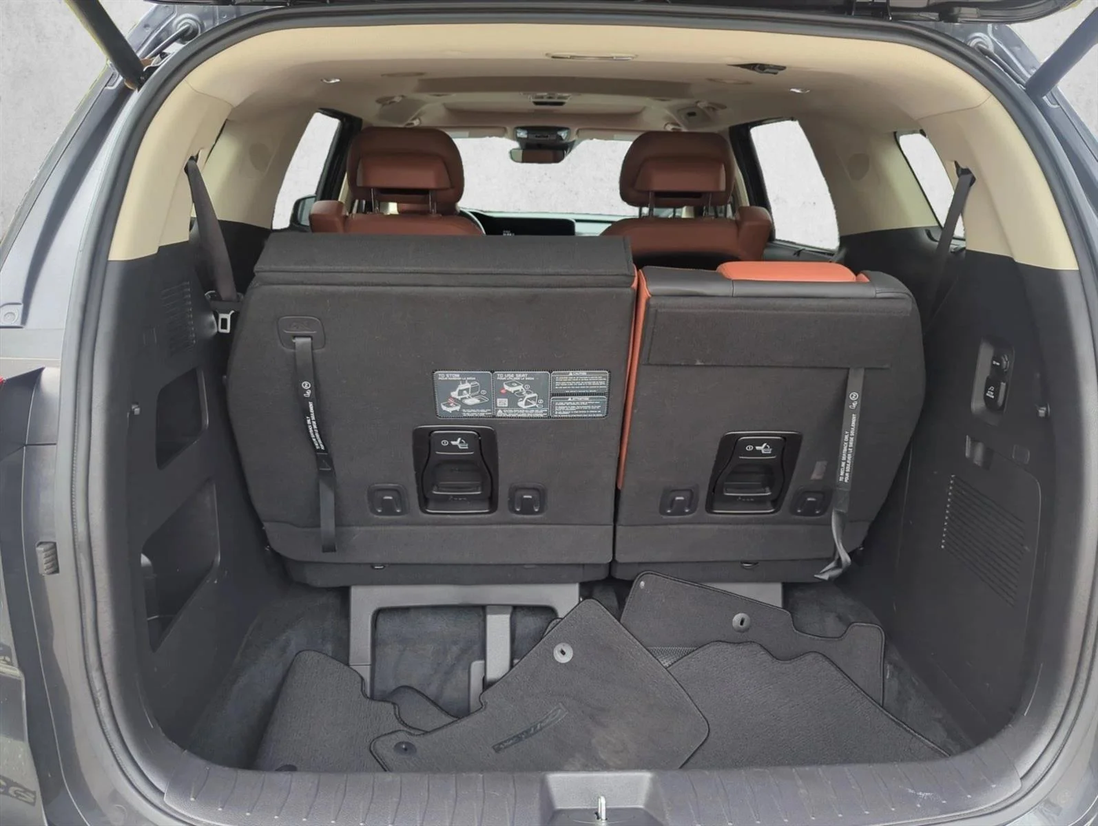 Used 2024 Panthera Metal Kia SX Prestige image 25