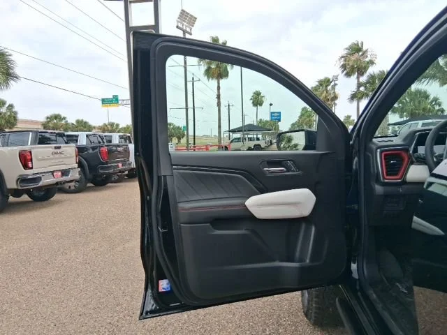 2026 GMC Canyon AT4X - Photo 12