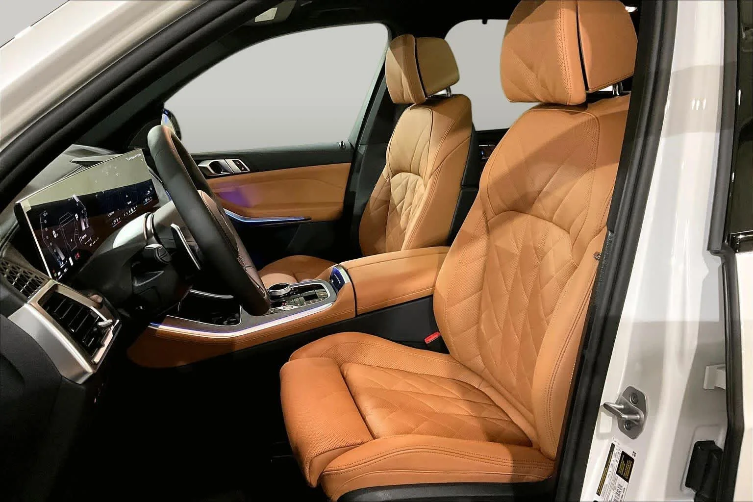 New 2026 Mineral White Metallic BMW M60i image 13
