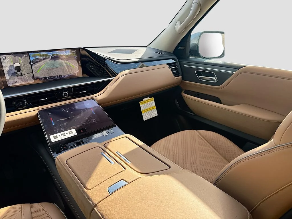 New 2027 DYNAMIC METAL INFINITI Luxe 2WD image 25