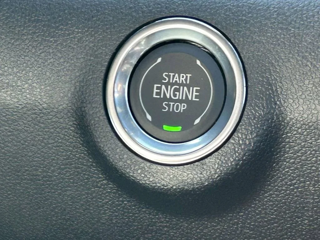 New 2026 Summit White GMC Elevation image 22
