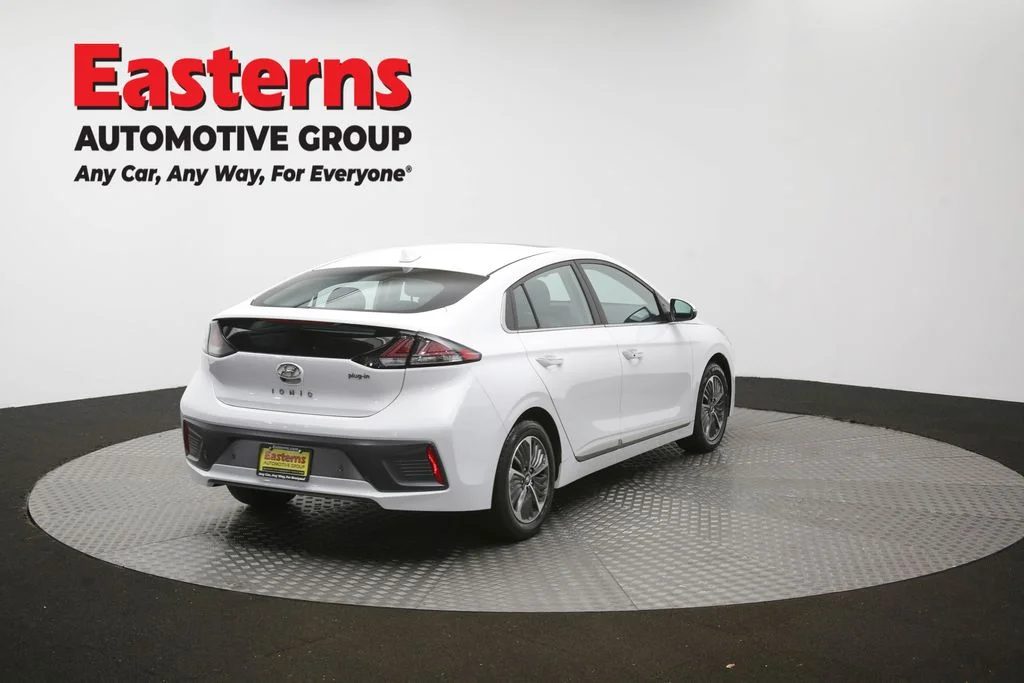 Used 2021 White Hyundai Limited image 45