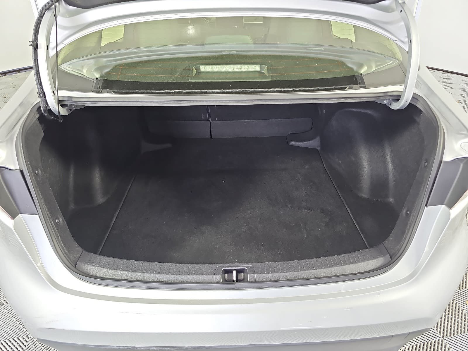 Used 2023 Silver Toyota LE image 10