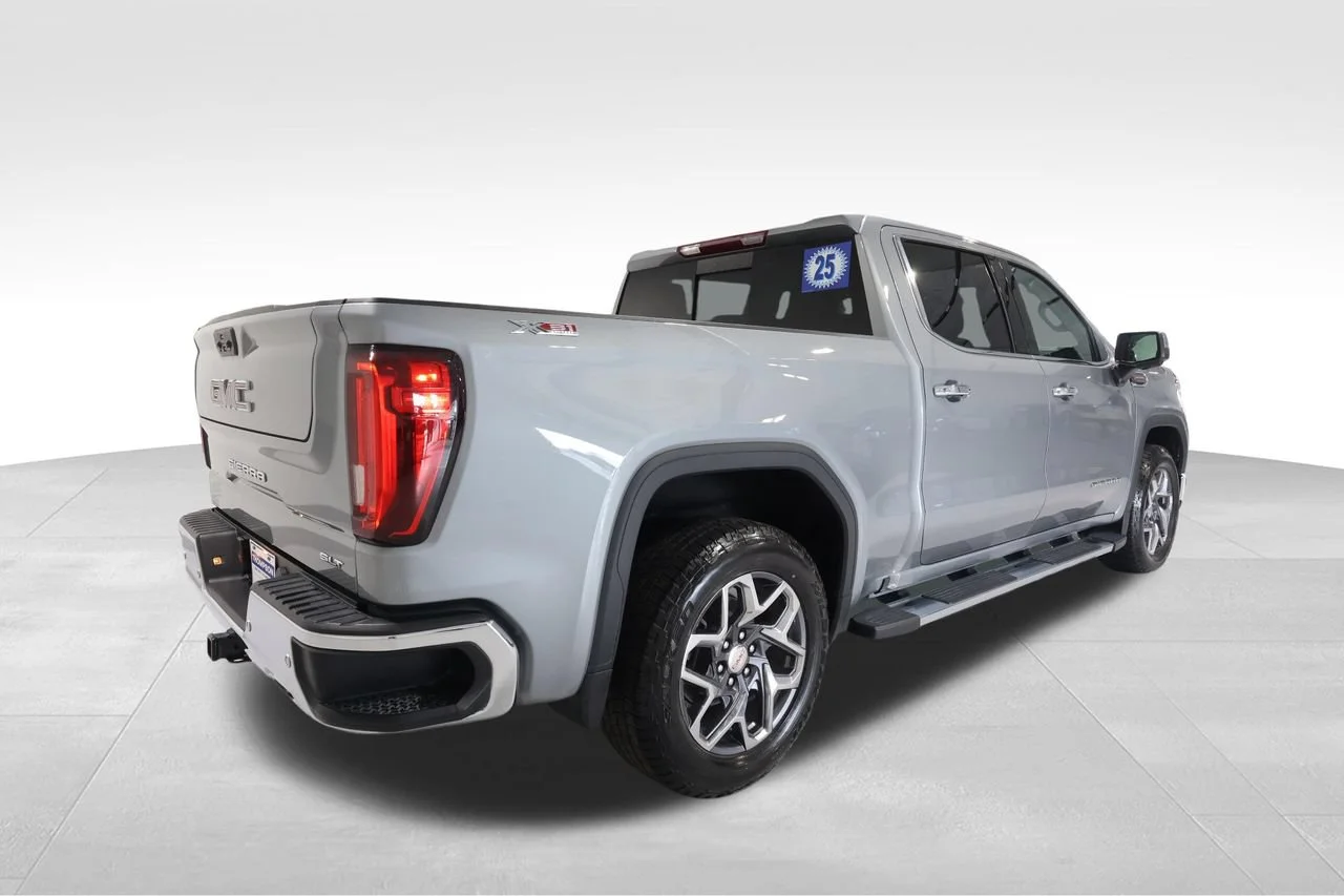 Used 2025 Sterling Metallic GMC SLT image 4