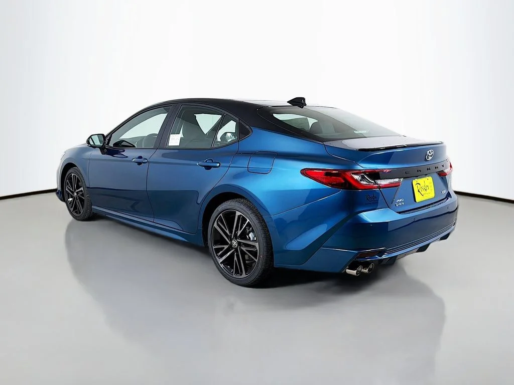 2026 Toyota Camry XSE - Photo 7