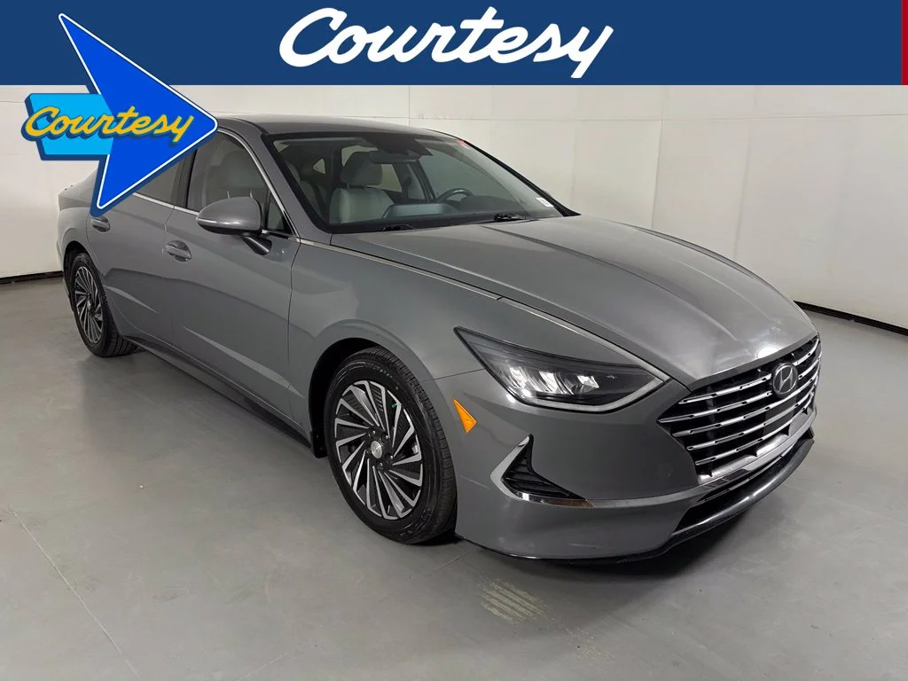 Used 2022 Gray Hyundai SEL image 1