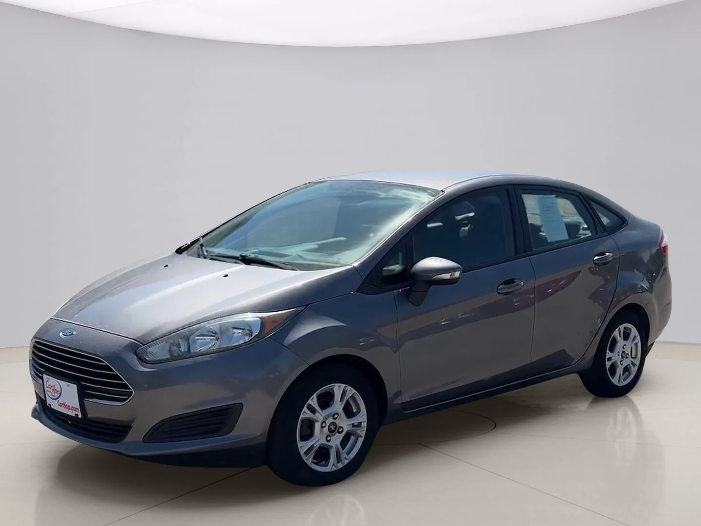 2014 Ford Fiesta SE Sedan's photo