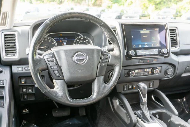Used 2023 Gray Nissan SV image 13