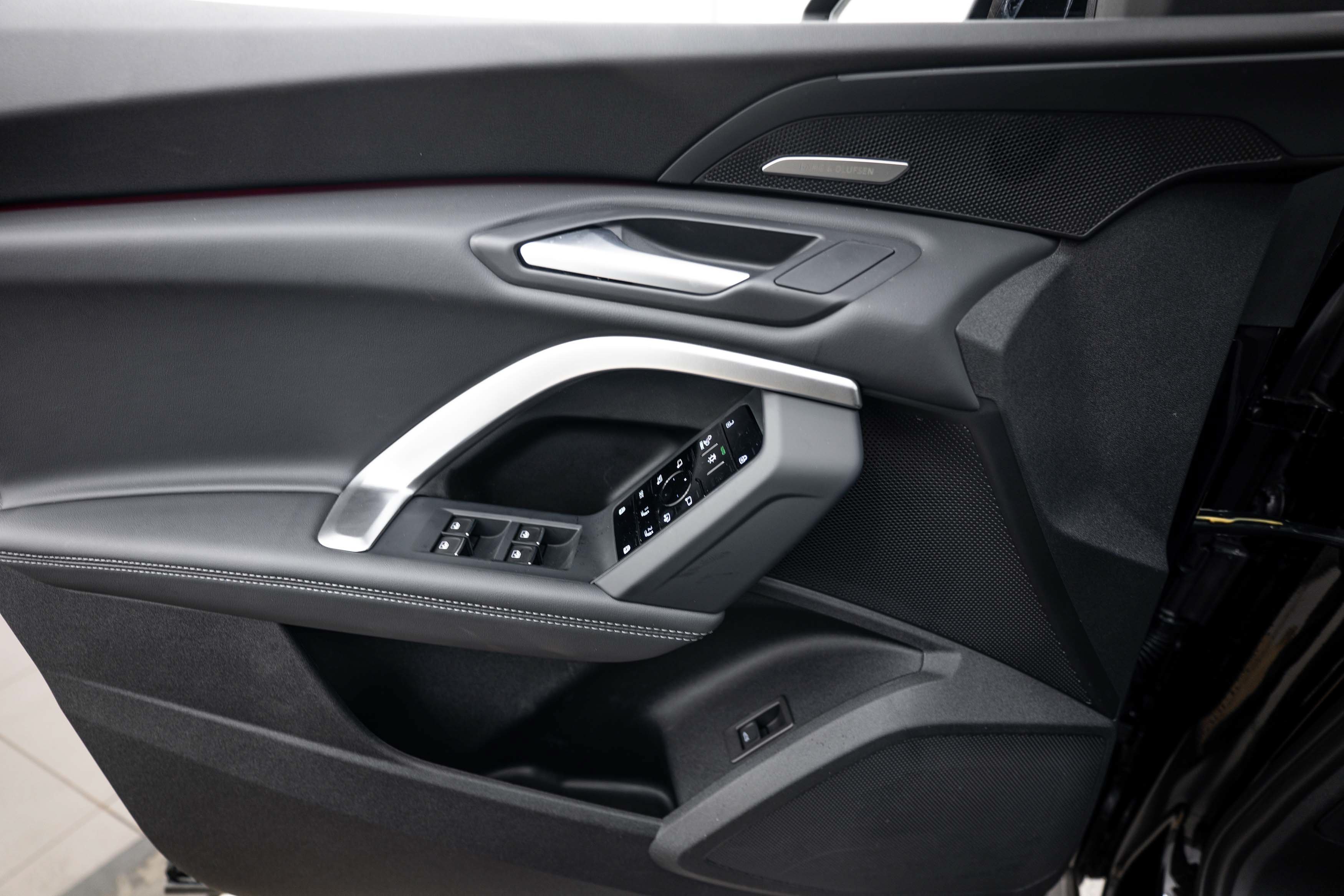 New 2026 MYTHOS BLACK Audi Prestige image 14