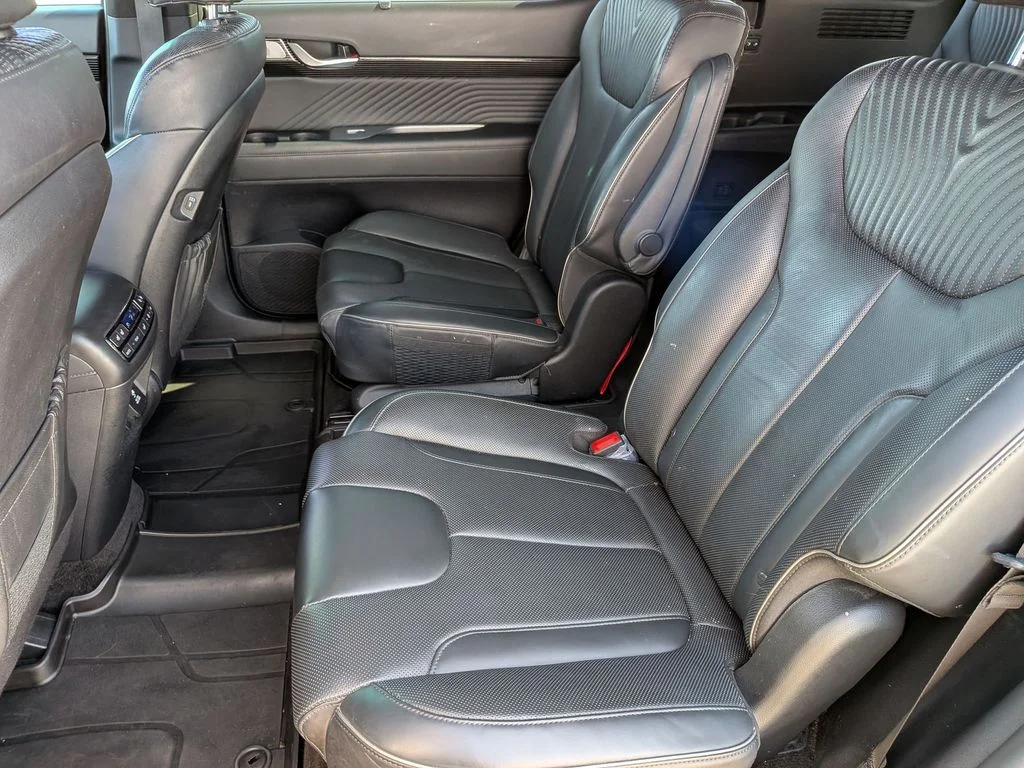 Used 2024 Silver Hyundai Calligraphy image 22