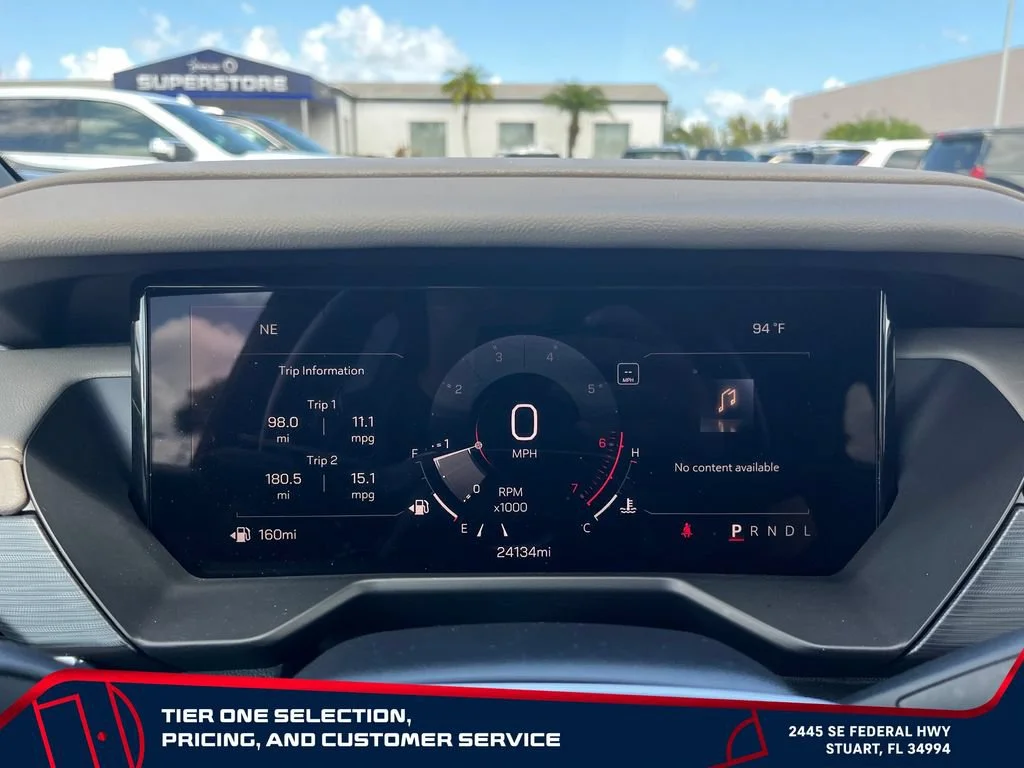 Used 2026 Summit White GMC Elevation image 21