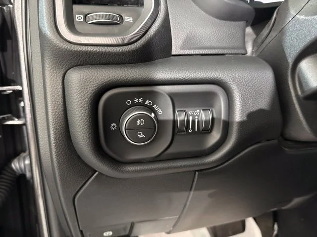 Used 2019 Gray Ram Power Wagon image 17