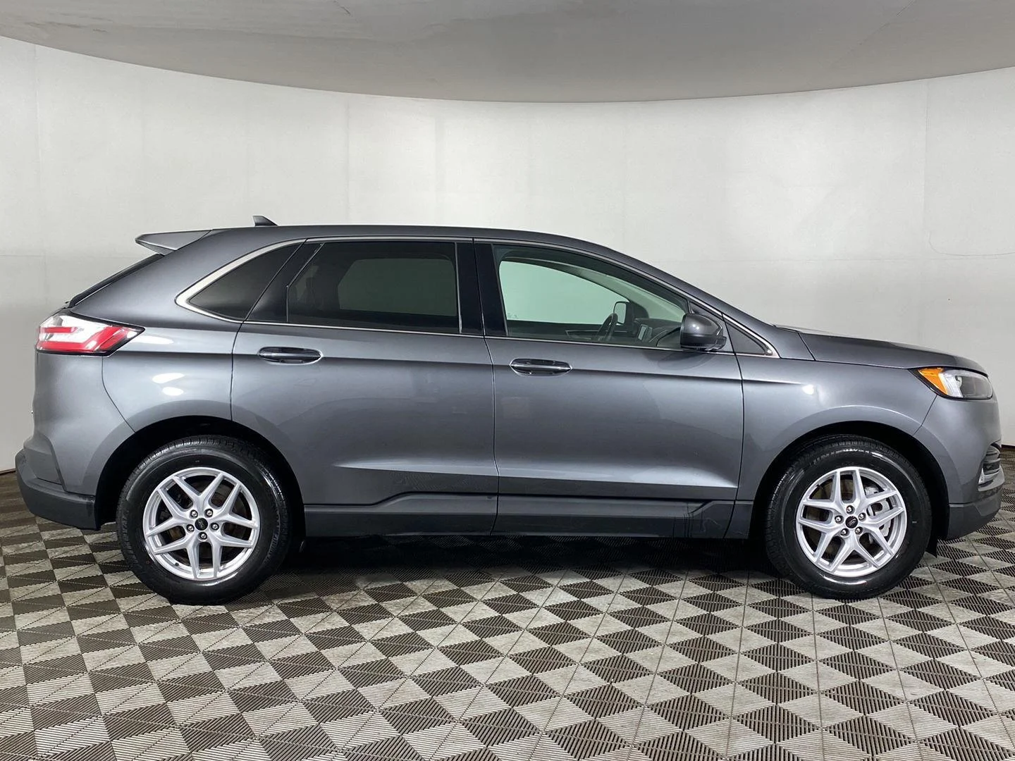 Used 2024 Carbonized Gray Ford SEL image 24