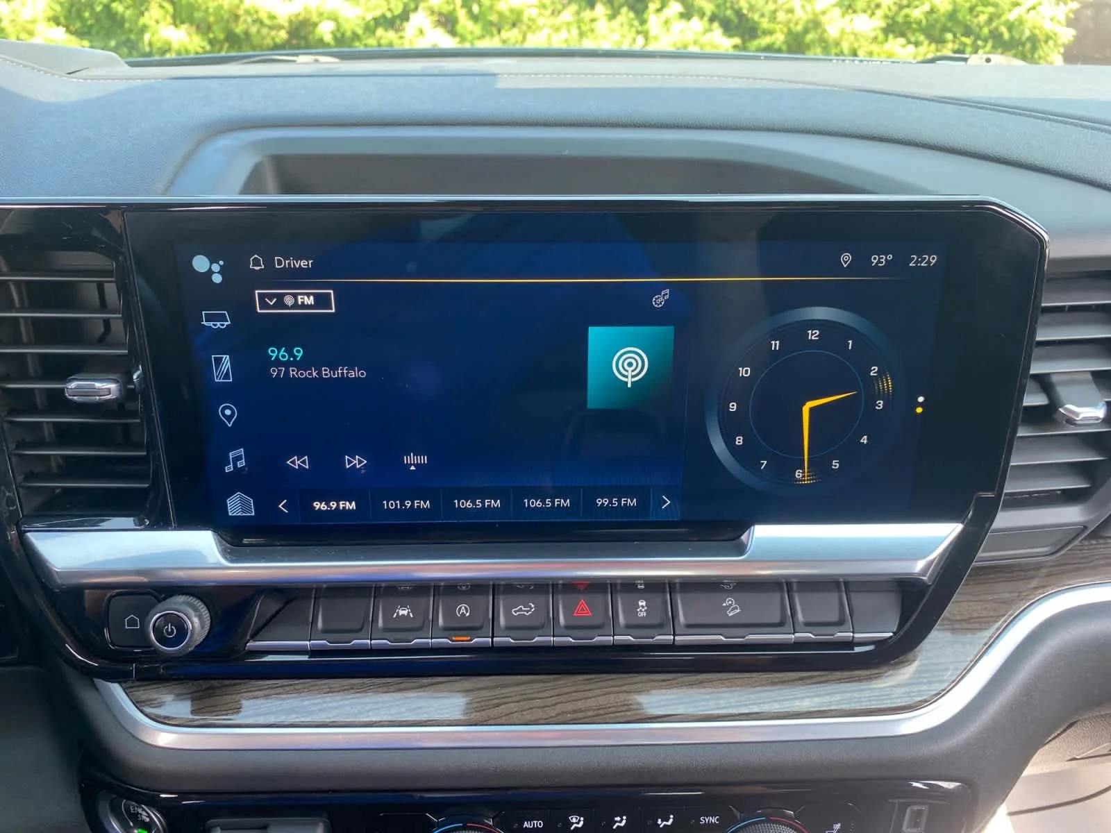 Used 2022 NORTHSKY BLUE METALLIC Chevrolet RST image 25