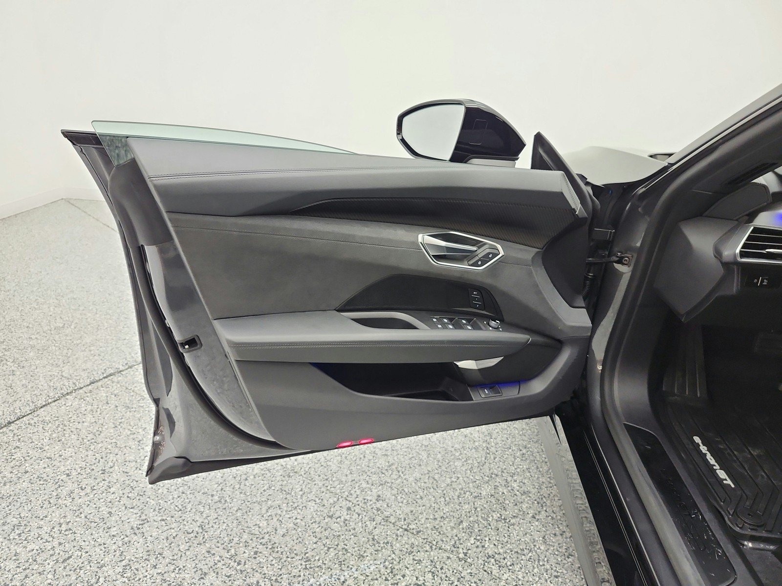 Used 2023 Daytona Gray Pearl Effect Audi Premium Plus quattro image 14