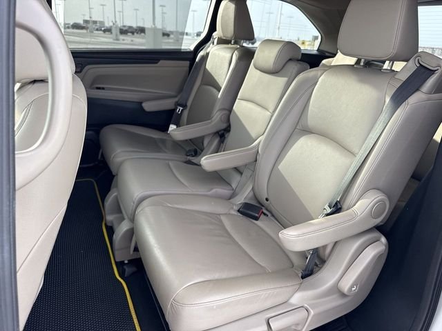 Used 2023  Honda EX-L image 23