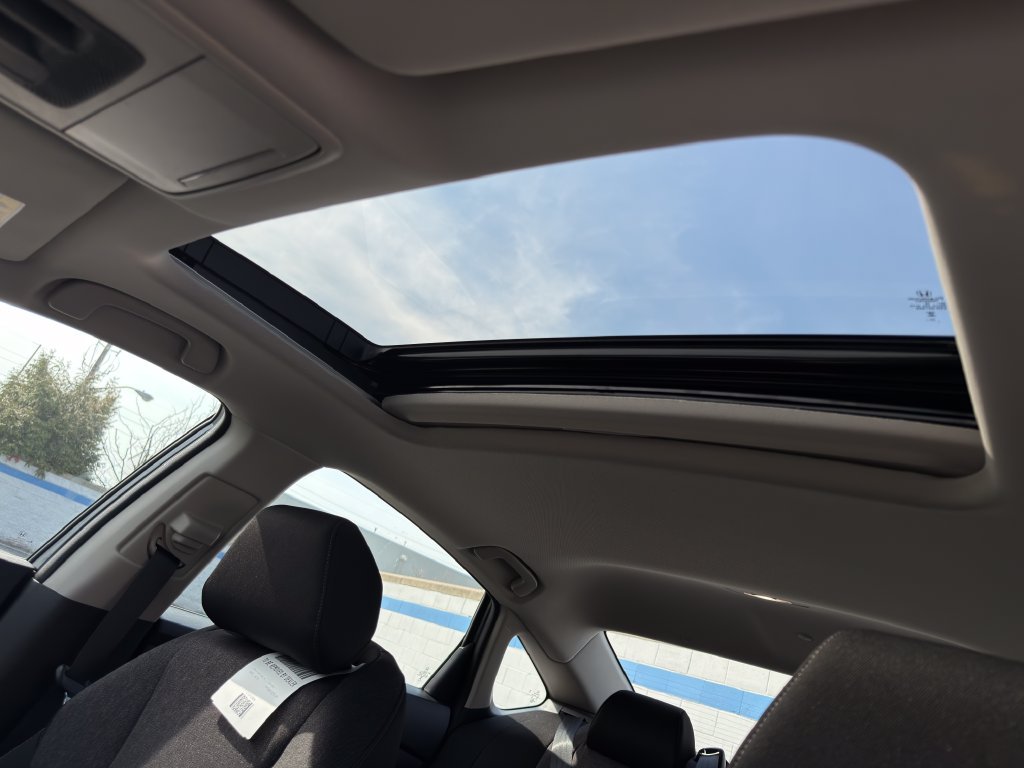 New 2026 Meteorite Gray Metallic Honda SE image 11